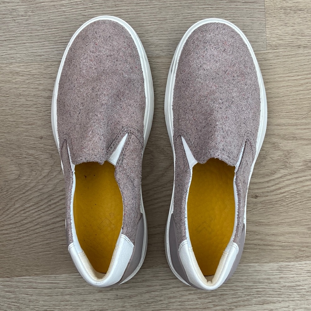 Women’s slip on sneakers